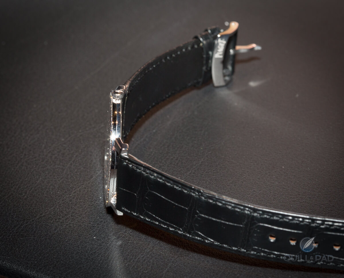 Piaget Altiplano side on