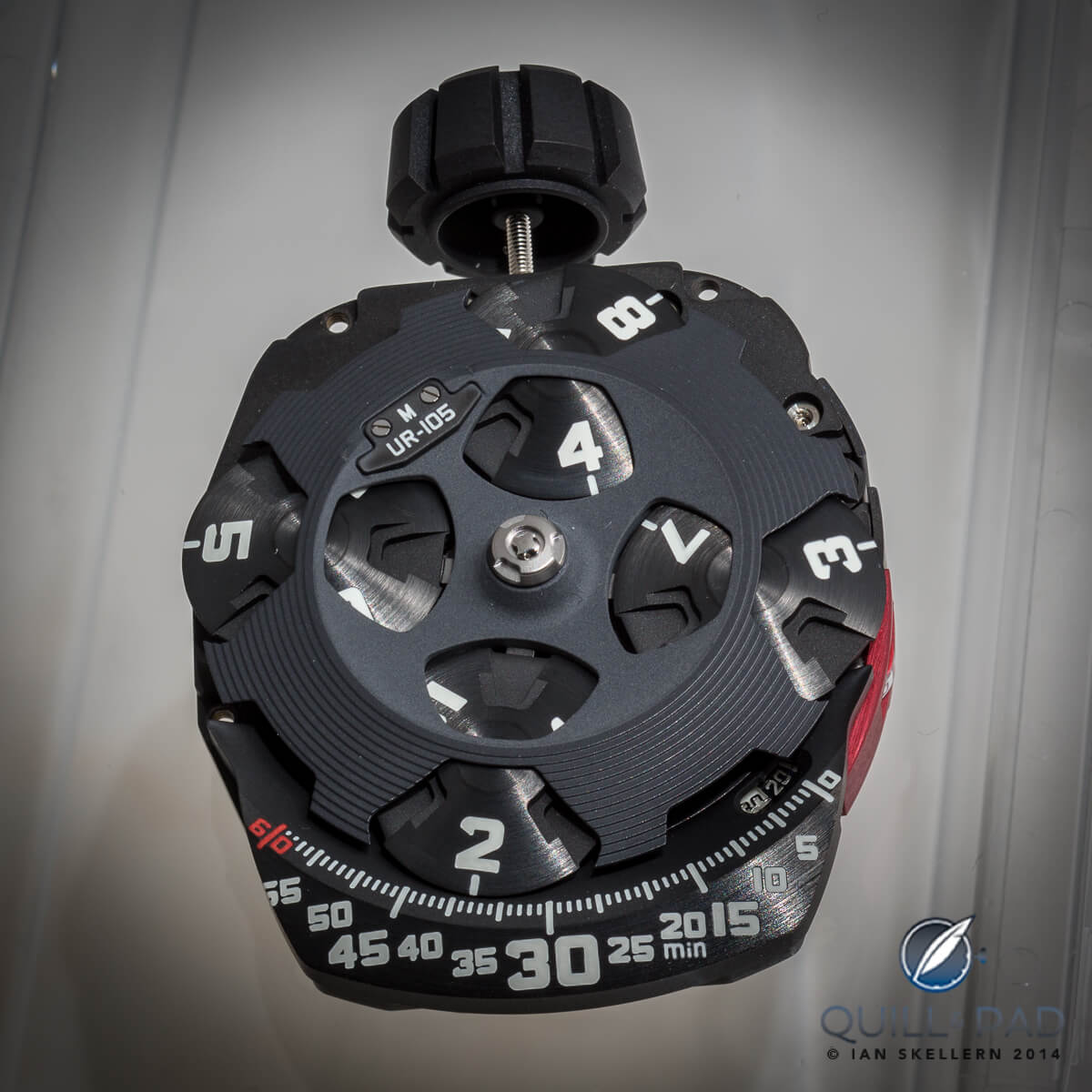 Top of the UR-105M revolving satellite complication