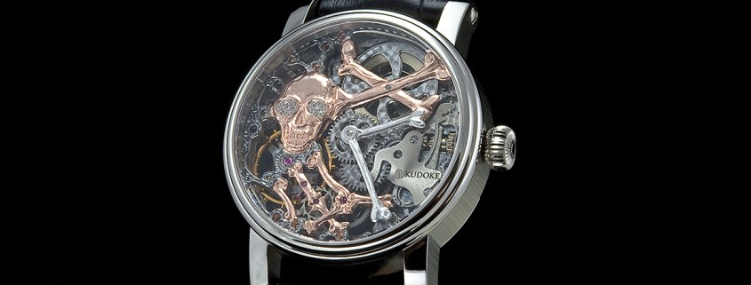 Cutting out bridges by hand for the Kudoke Real Skeleton