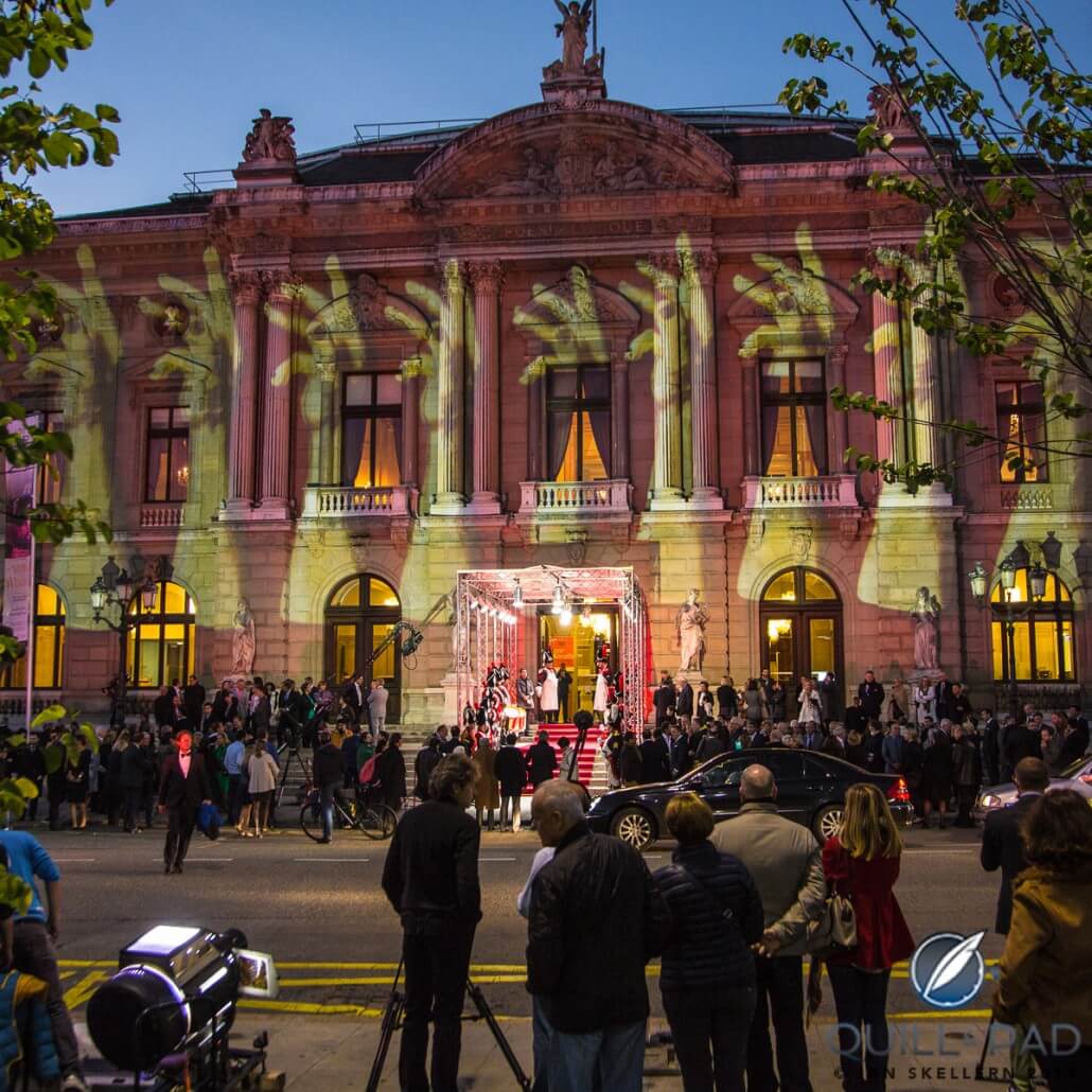 Even the Grand Théâtre de Genève (Geneva Opera House) dress up for the occasion of the Grand Prix d'Horlogerie de Genève