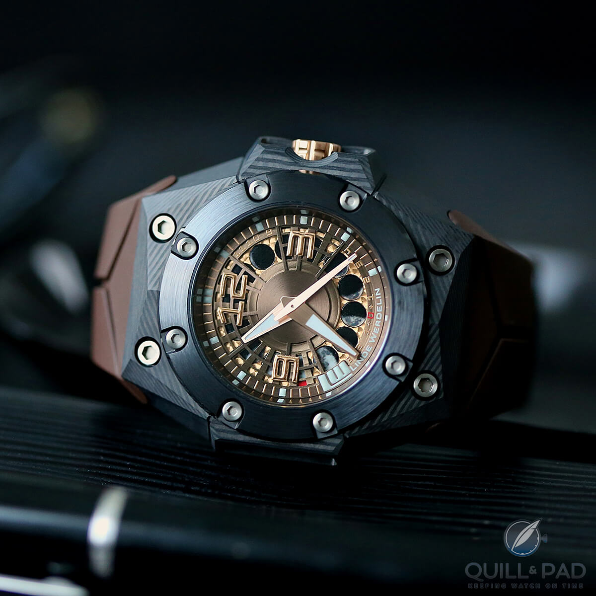 Oktopus Carbon Moon by Linde Werdelin