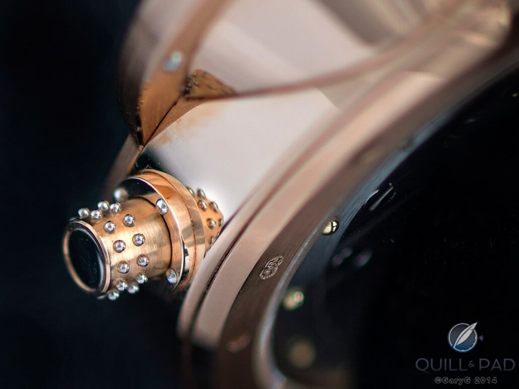 Case finishing: crown detail from the Vianney Halter Antiqua