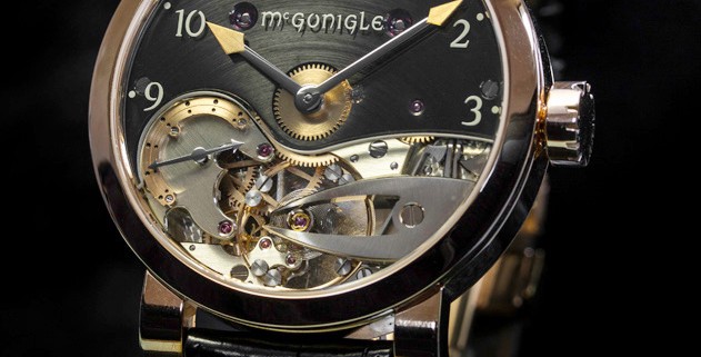 McGonigle Tuscar Bánú in red gold