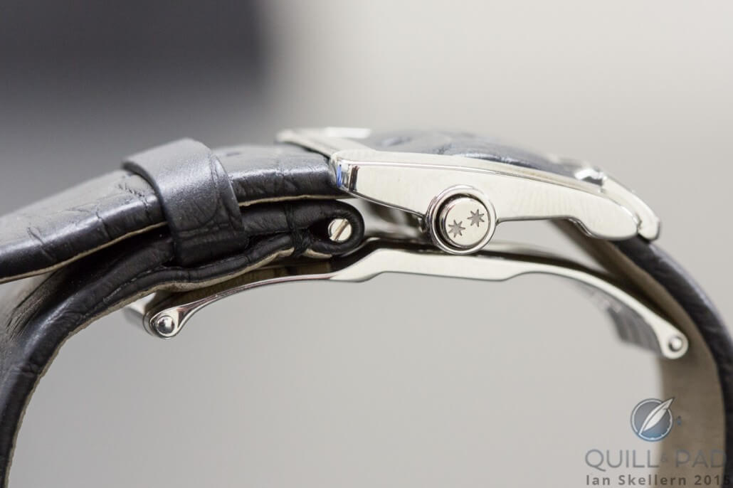 Jaquet Droz double star icon on the outside of the folding clasp of the Grande Séconde Quantième