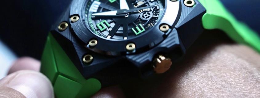 Oktopus Double Date Green by Linde Werdelin