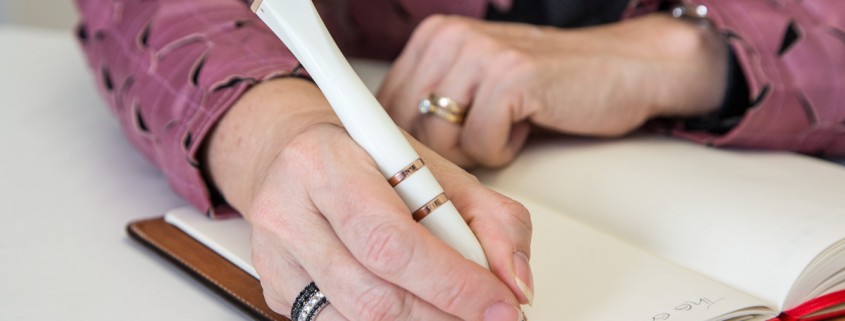 The Jaquet Droz pen feel very comfortable in the hand and writes smoothly