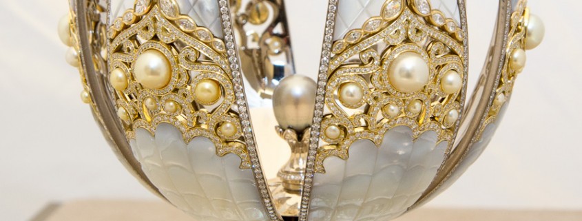 Fabegé Pearl Egg open revealing the rare 12-carat grey pearl inside