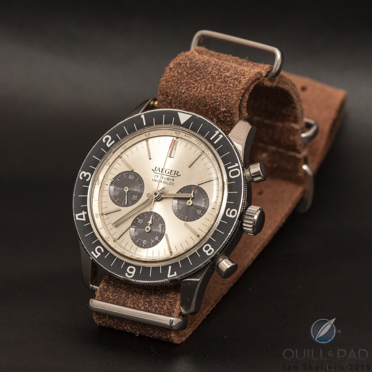 The distressed leather strap perfectly complements this vintage Jaeger