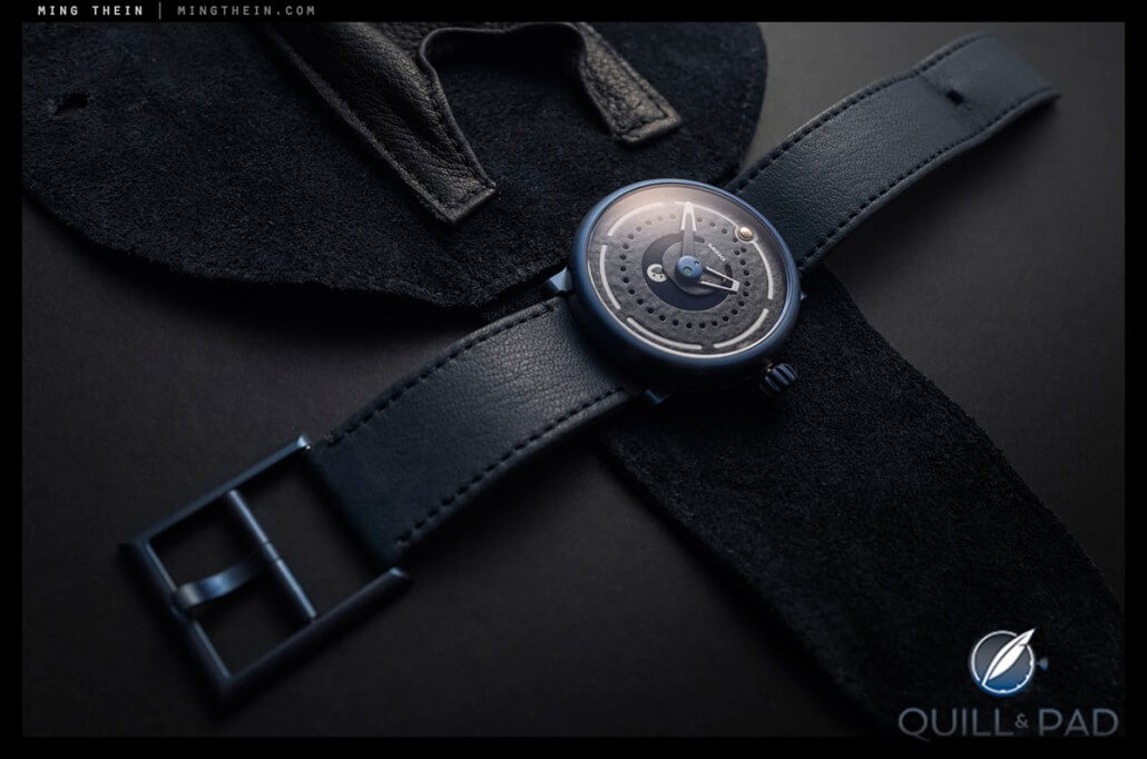 The texture of the dark-colored dial reminiscent of space is much more than just plain black on Ming Thein’s Ochs und Junior