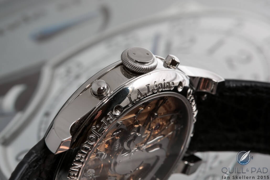The Sonnerie Souveraine features the F.P. Journe knurled crown