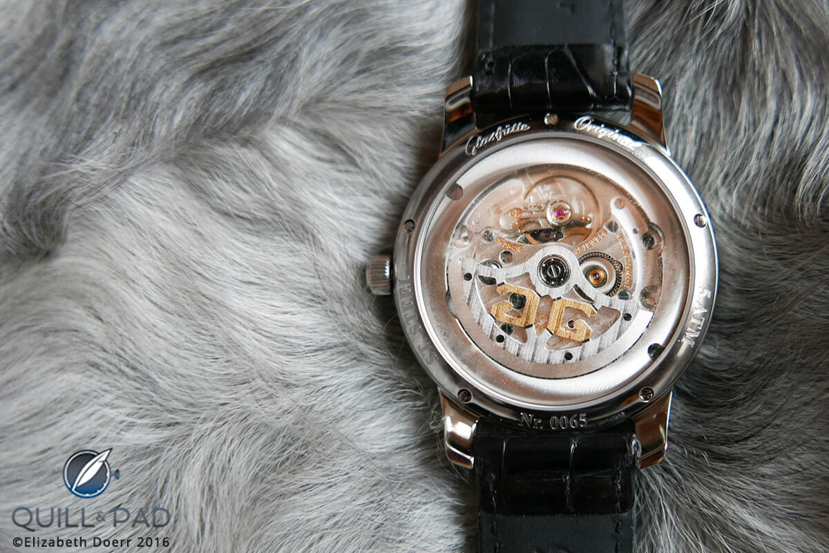 View through the display back to the nicely finished Caliber 39 powering the Glashütte Original Senator Automatic