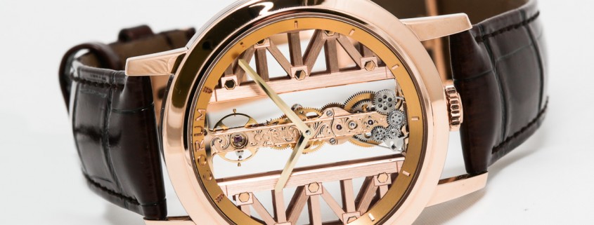 Corum Golden Bridge Ronde in red gold