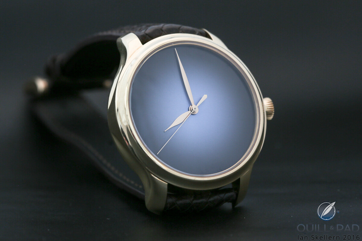 H. Moser & Cie Endeavour Centre Seconds Concept Funky Blue