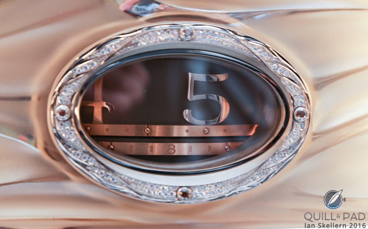 The time display of the Parmigiani Hippologia