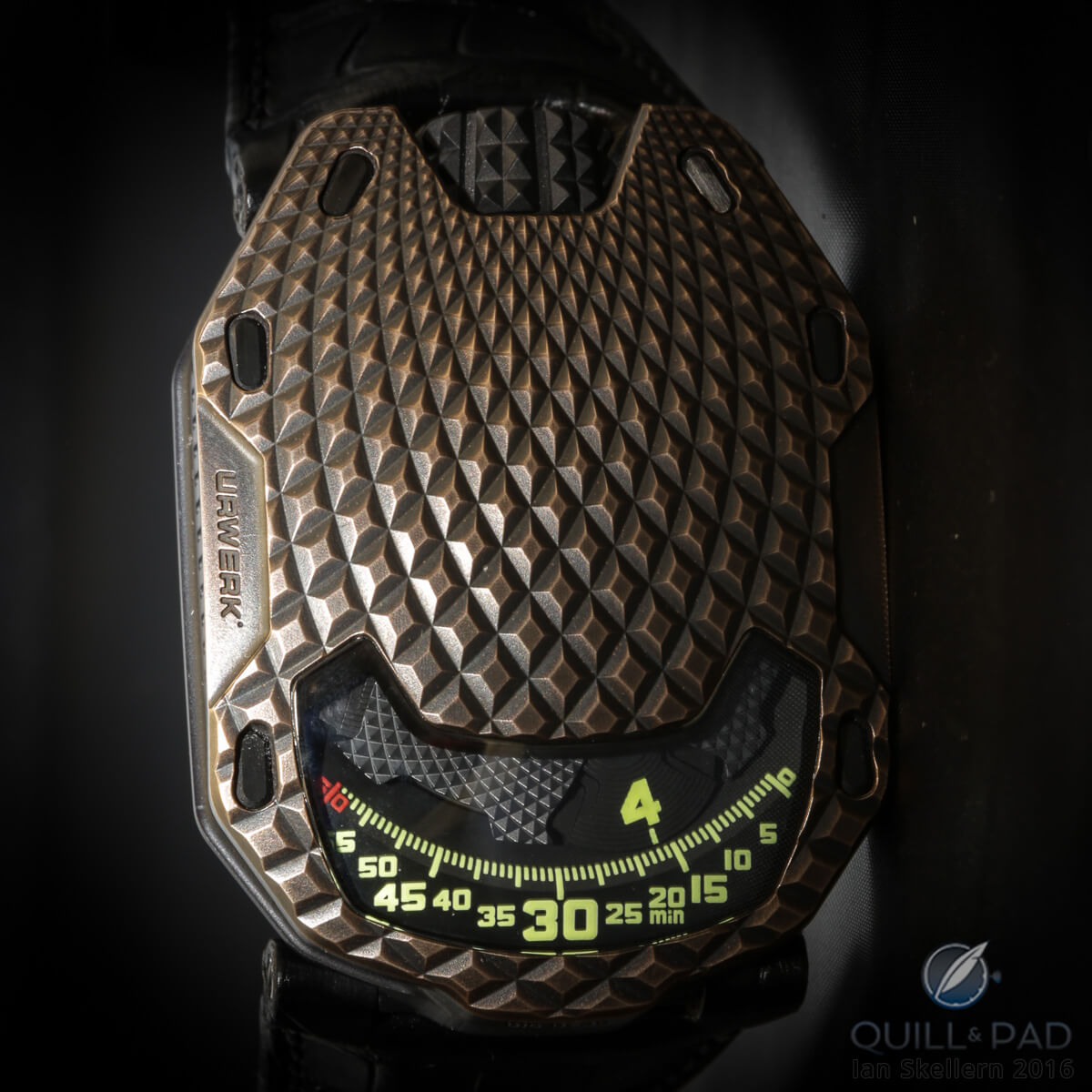 Urwerk UR-105 T-Rex