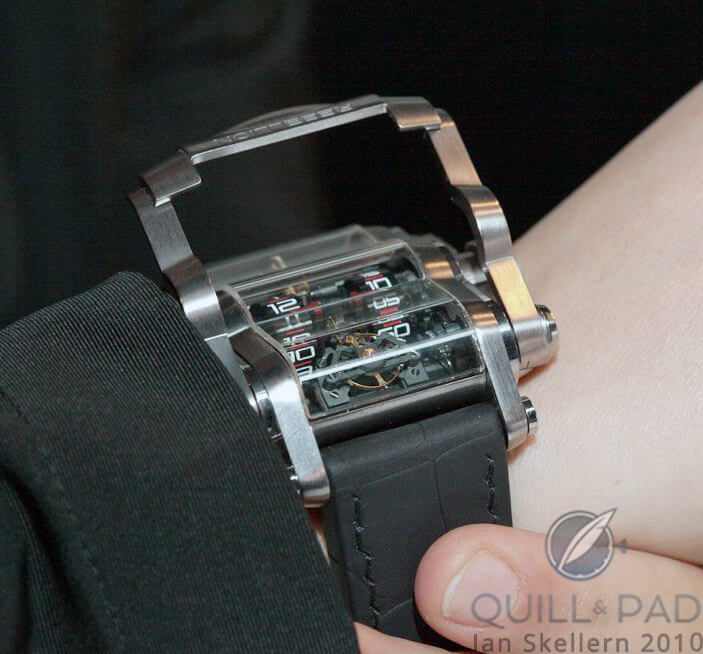 Integrated winding lever of the Rebellion T-1000 lifted away from the case