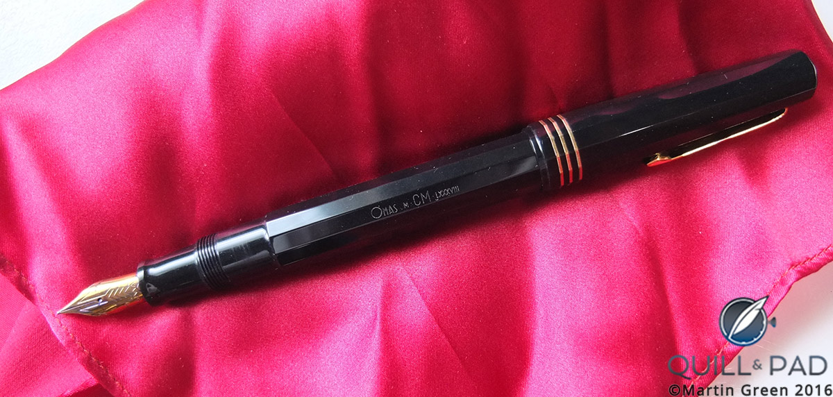 Omas fountain pen with cap off