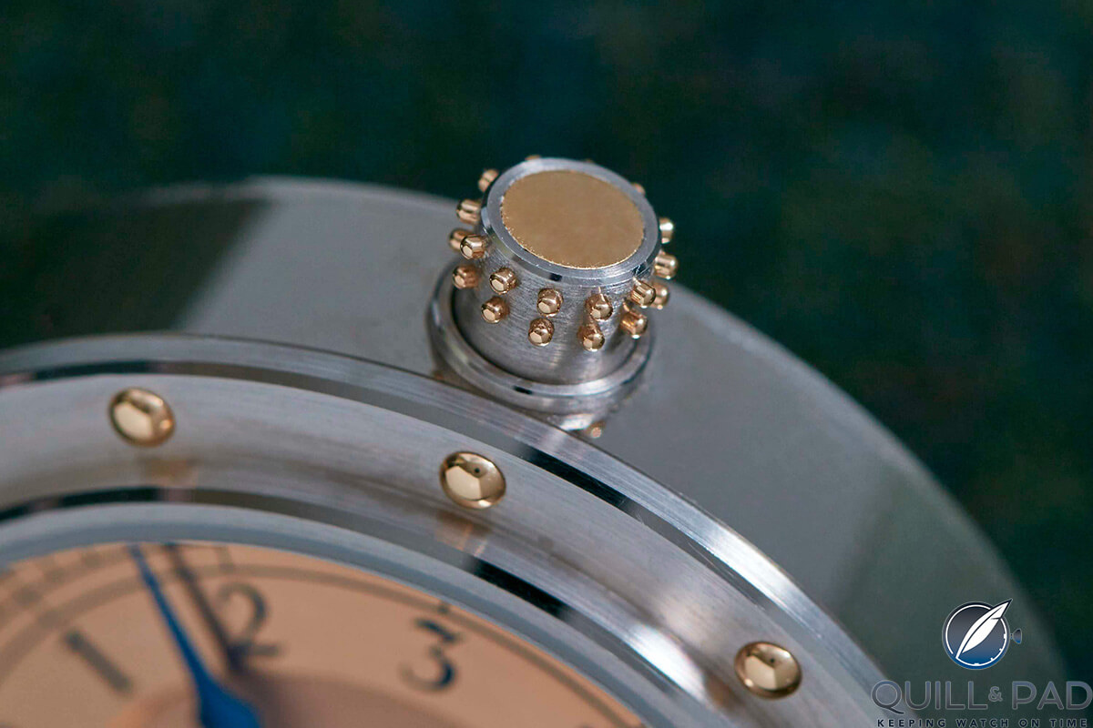 A Vianney Halter Classique as seen on Contrapante.com (photo courtesy Contrapante)