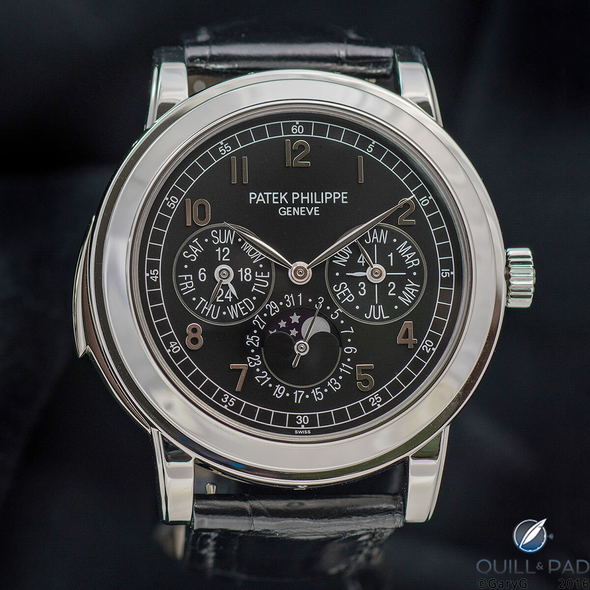 Tough customer: straight-on view of the Reference 5074P in direct light
