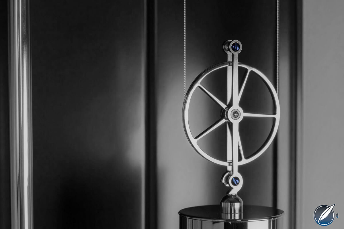 Cable and pulley for the power weight Sattler Classica Secunda 1985 (photo courtesy Hartmut Kraft)