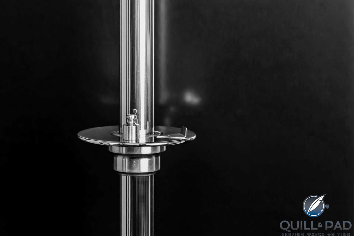 Micro-weight precision pendulum adjustment of the Sattler Classica Secunda 1985 (photo courtesy Hartmut Kraft)