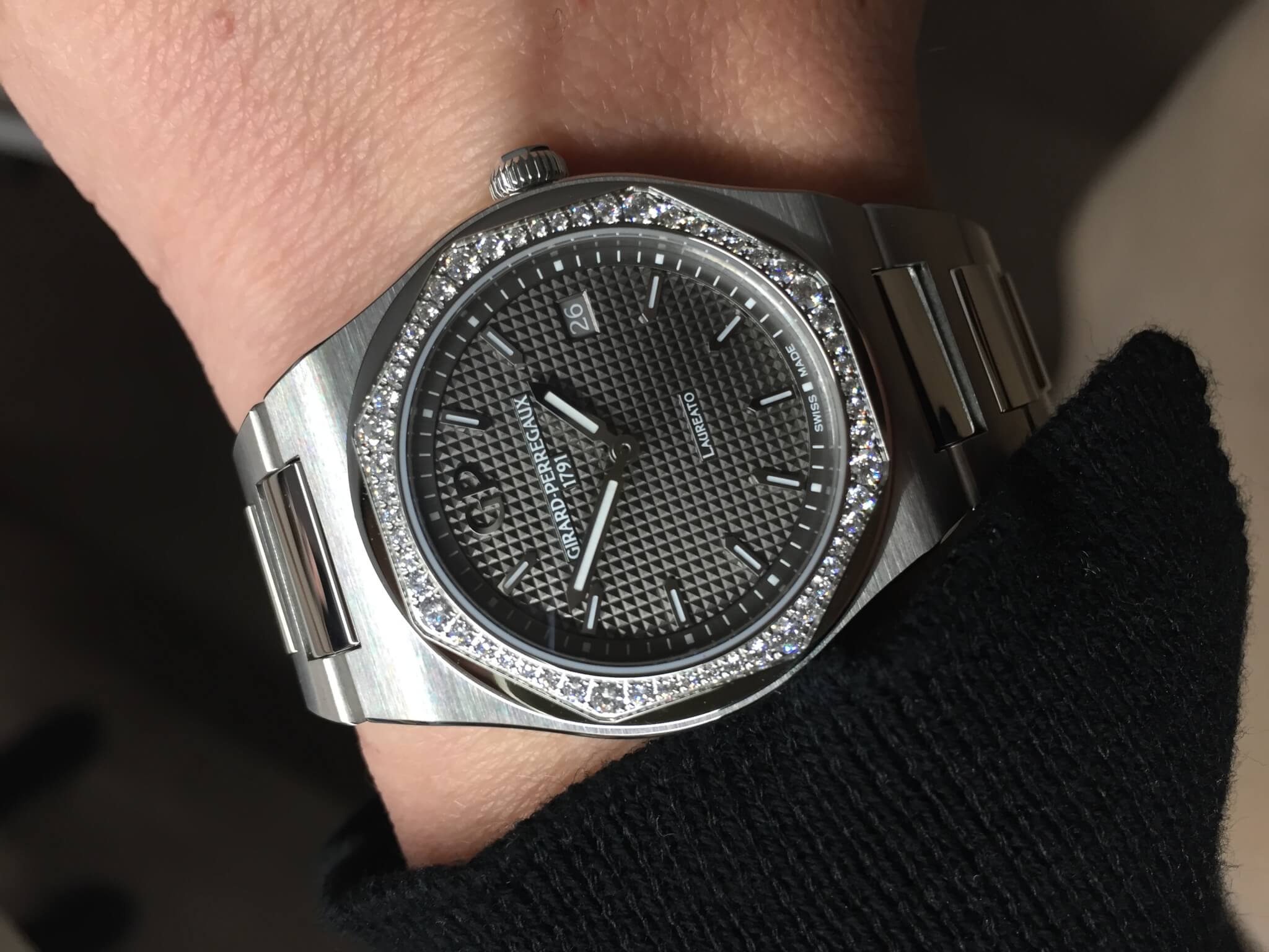 Girard-Perregaux 2017 Laureato 34 with diamond-set bezel