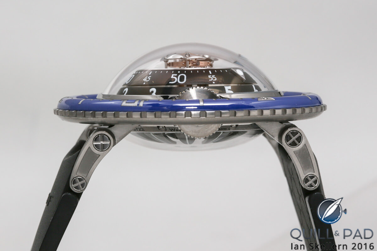MB&F HM7 Aquapod in profile