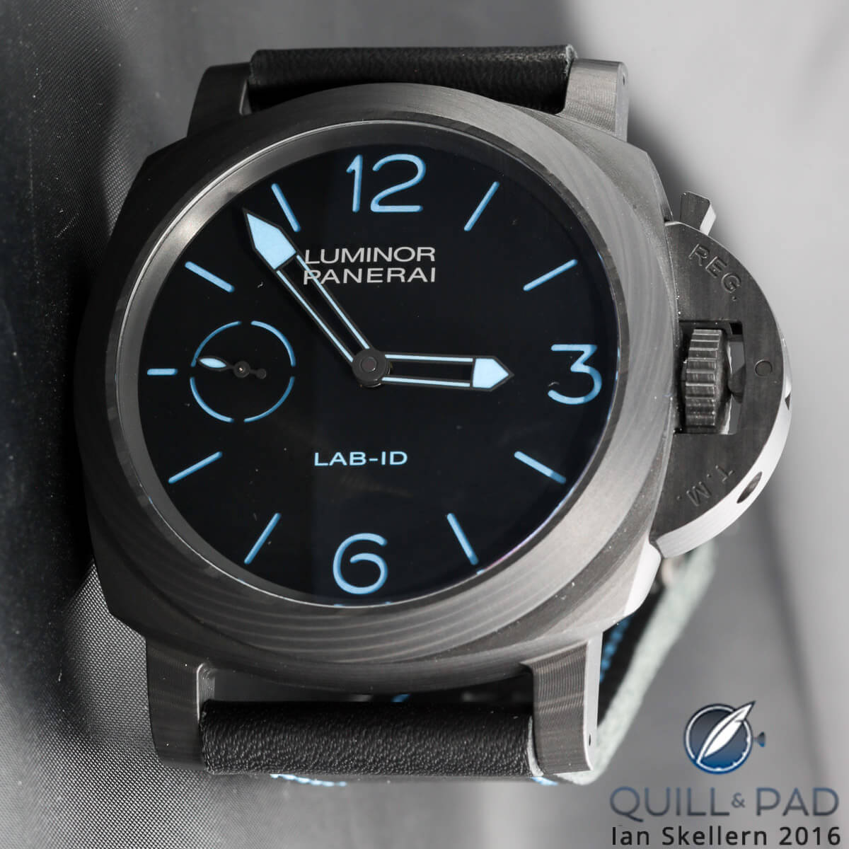 Panerai LAB-ID Luminor Carbotech