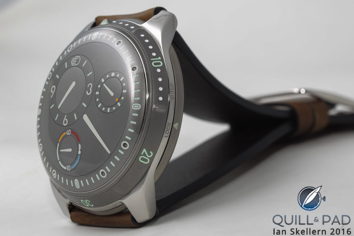 Ressence Type 5 gray