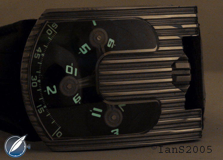 Lume shot: Urwerk UR-103.03