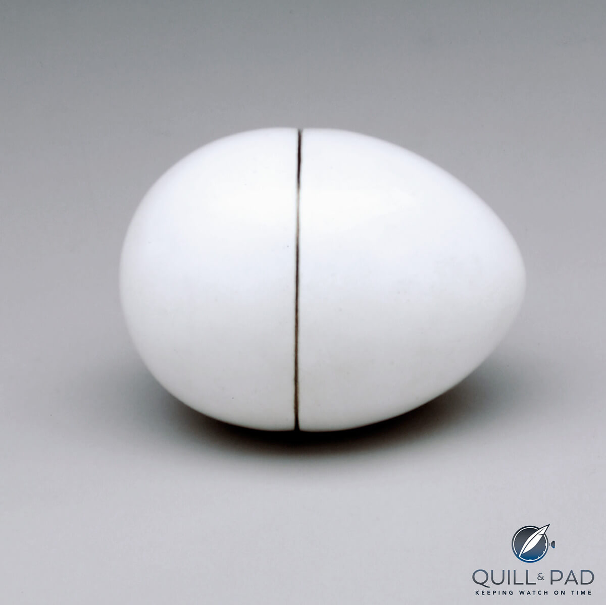 The Fabergé Hen Egg of 1885 closed (photo courtesy The Forbes Collection)