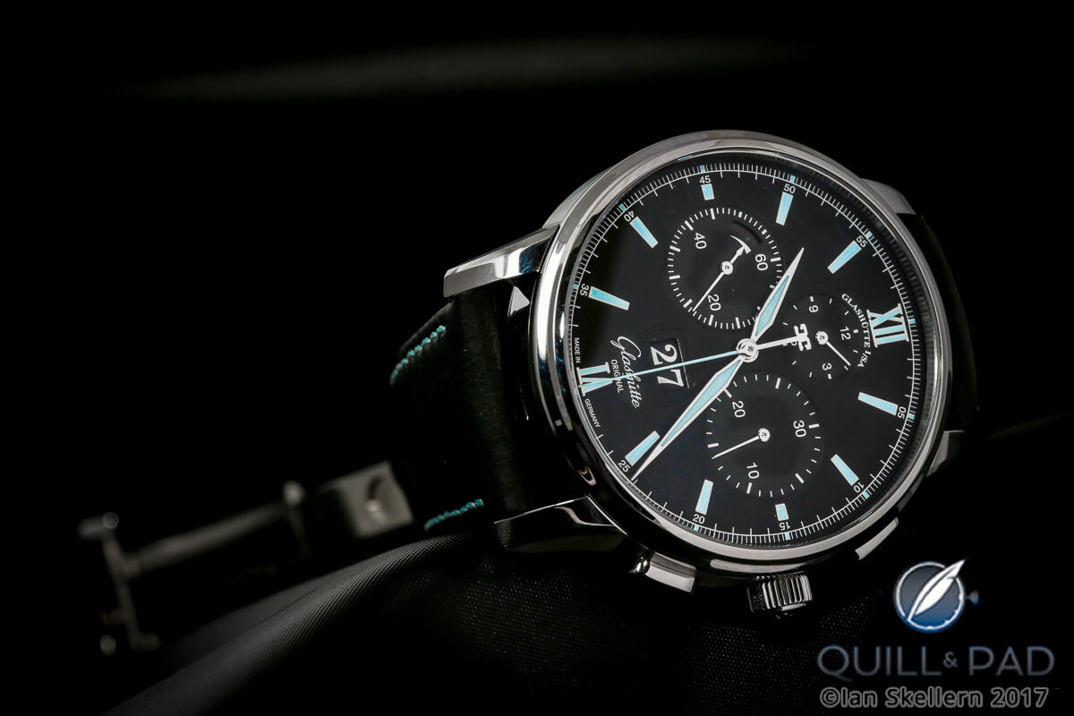 Glowing in the dark: the Glashütte Original Senator Chronograph Panorama Date