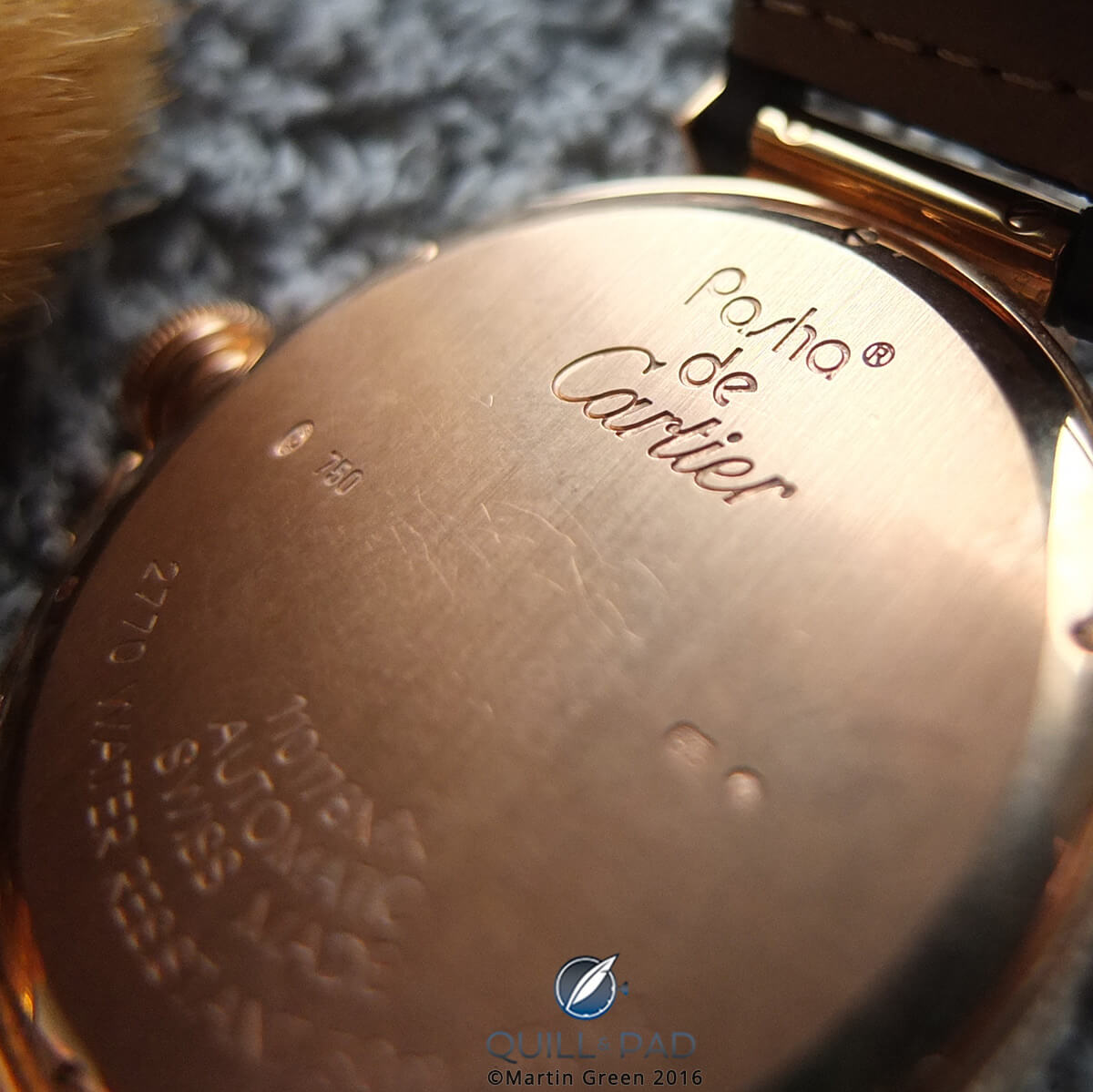 Full caseback of the Pasha de Cartier 42
