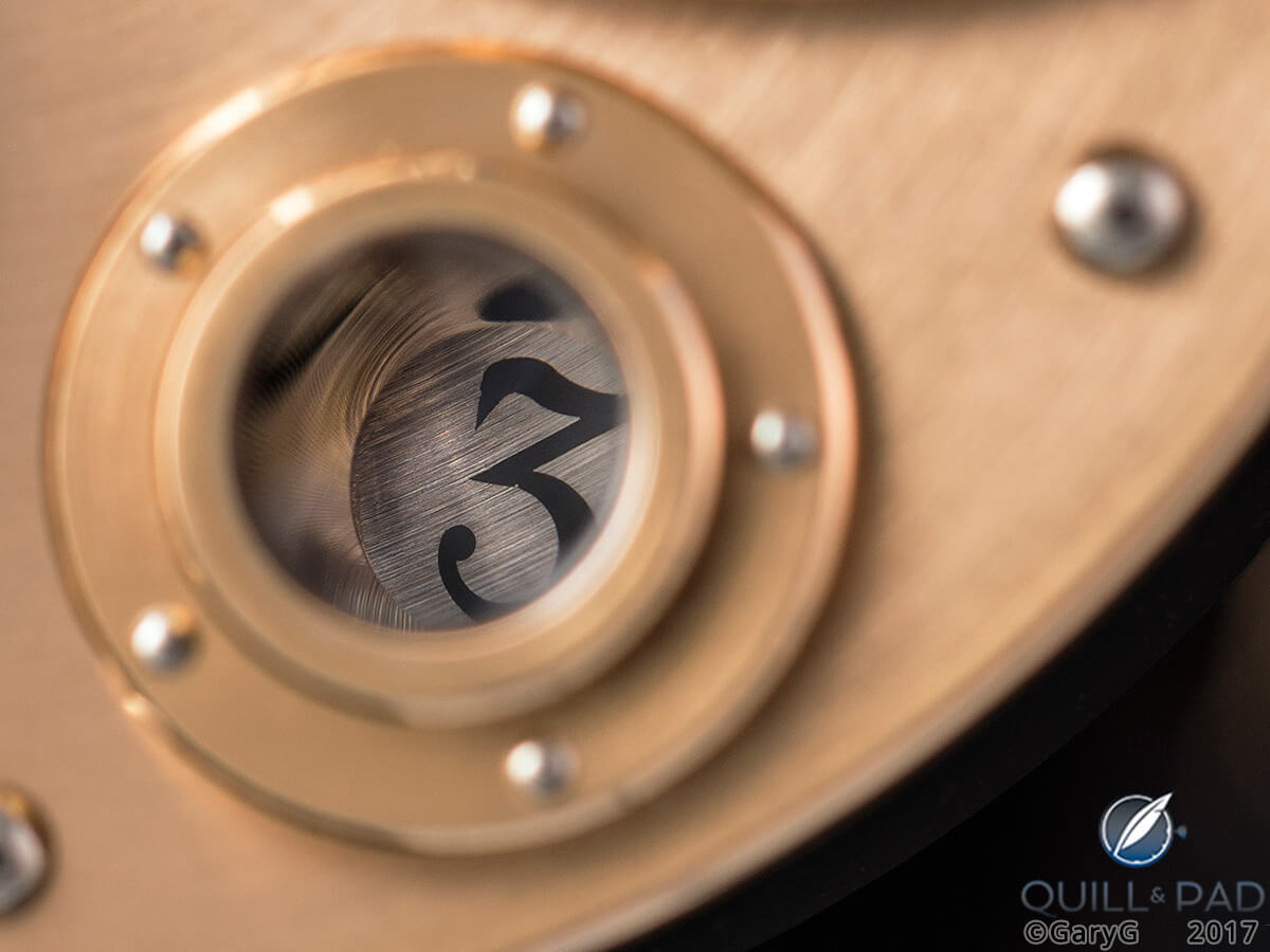 Date porthole, Vianney Halter Antiqua