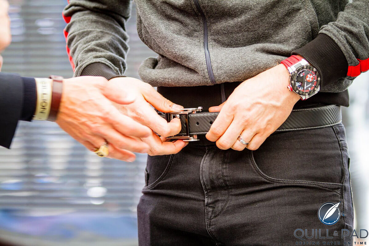 Fitting a Roland Iten for Rebellion RR782 Flyback Pilot belt buckle