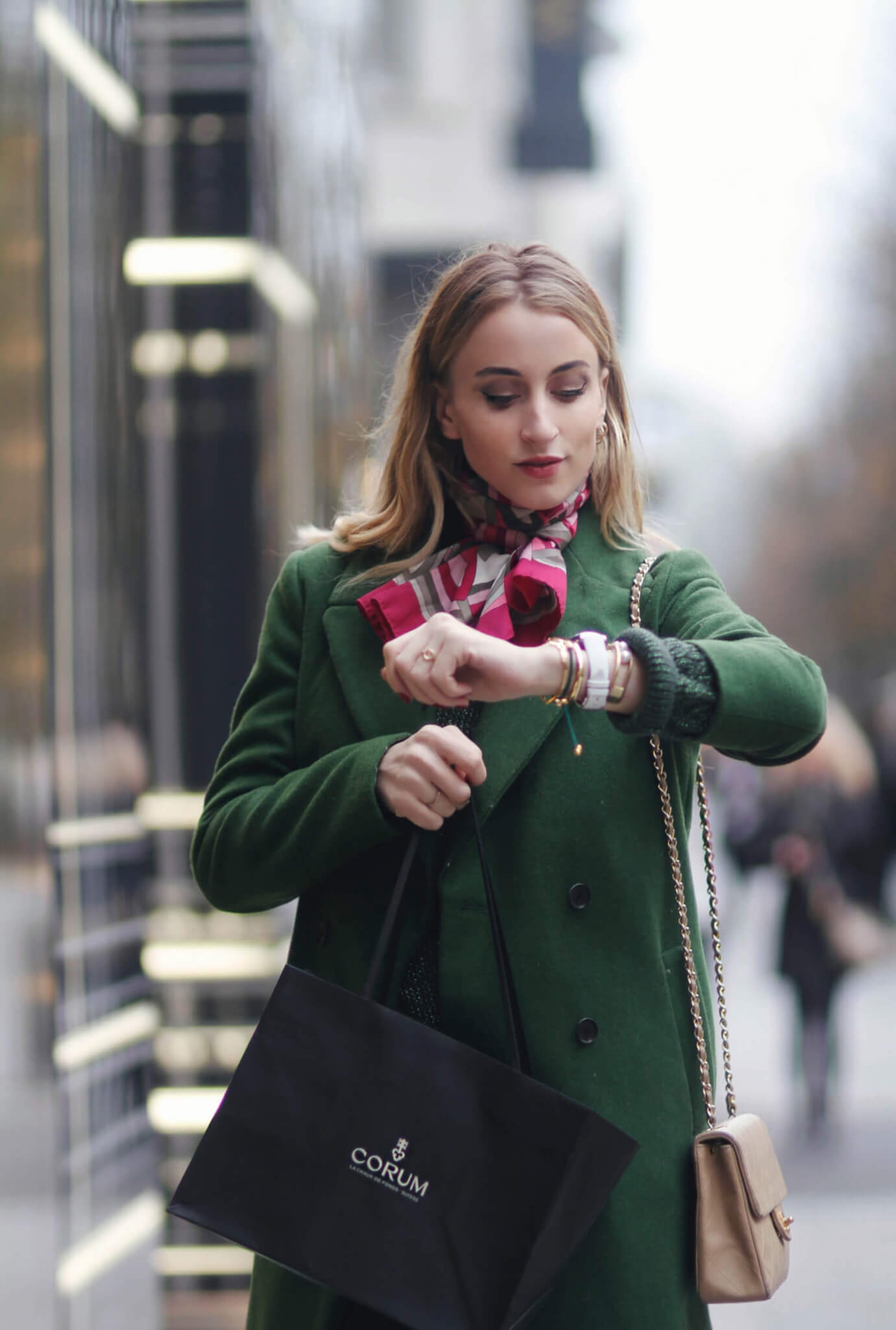 @queenofjet lags as a social media influencer for Corum