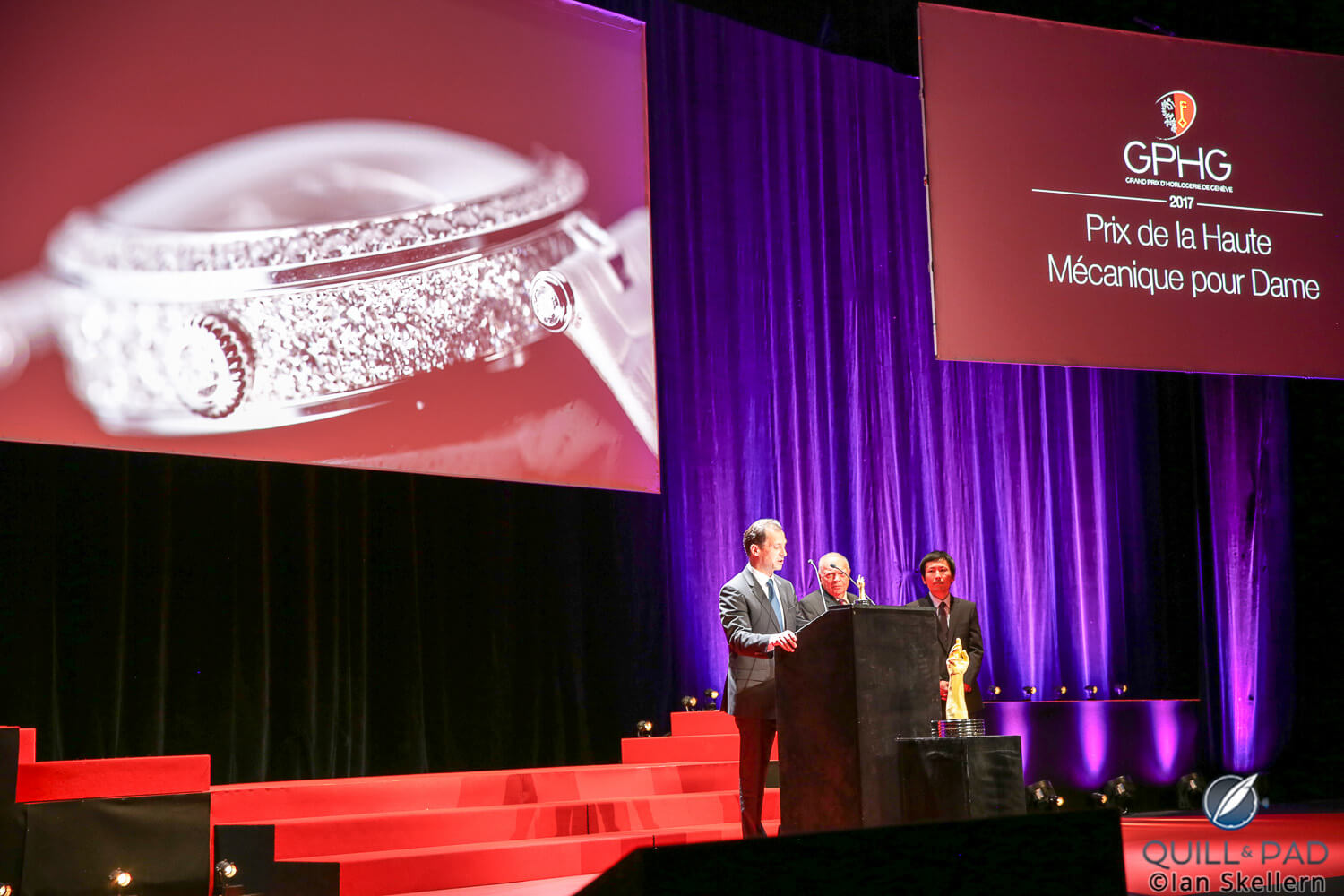 Eric de Rocquigny accepts the award for Ladies’ High-Mech: Van Cleef & Arpels Lady Arpels Papillon Automate