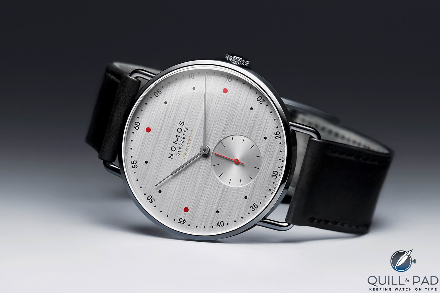 Nomos Glashütte Metro neomatik 39 silvercut