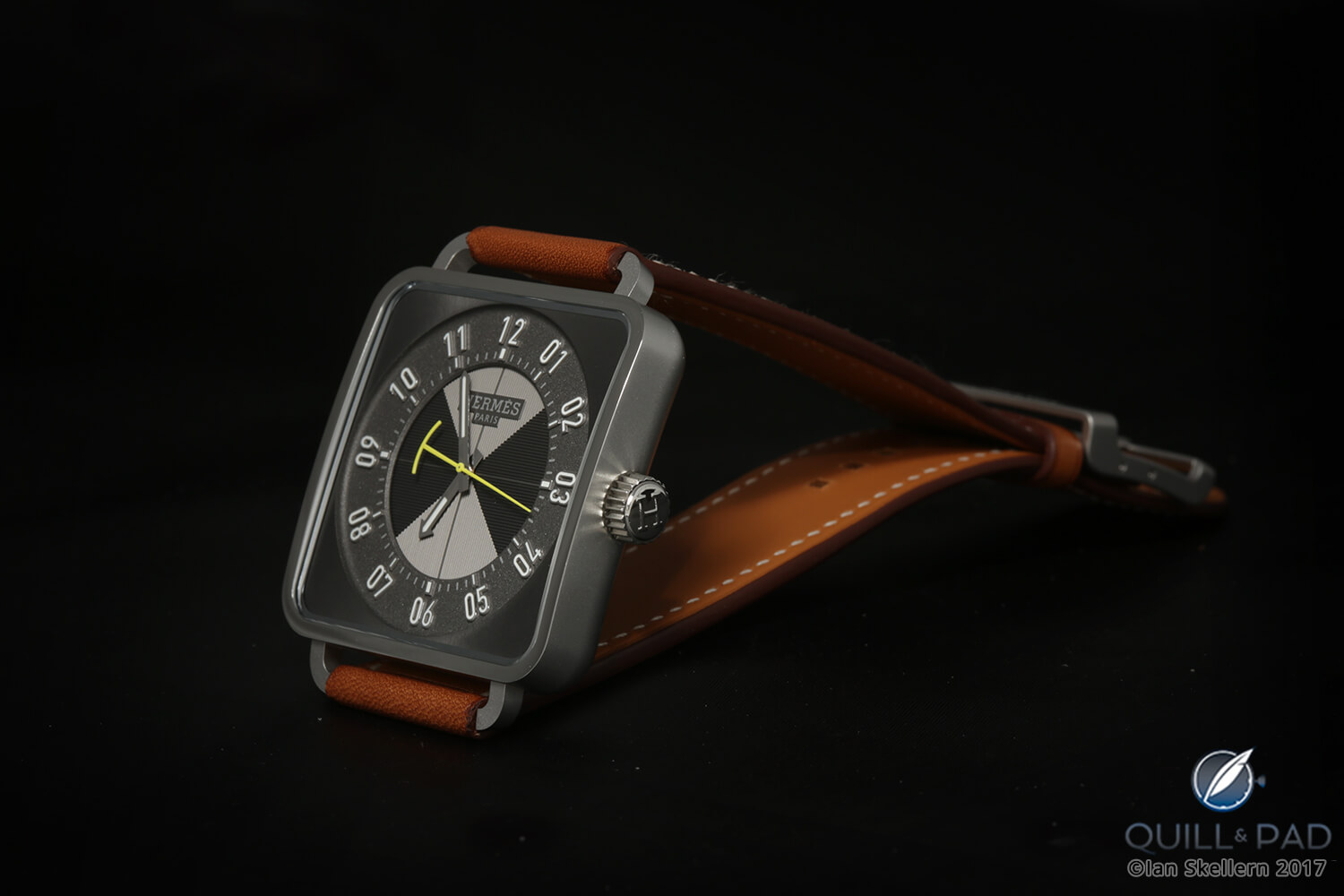 Hermès Carré H