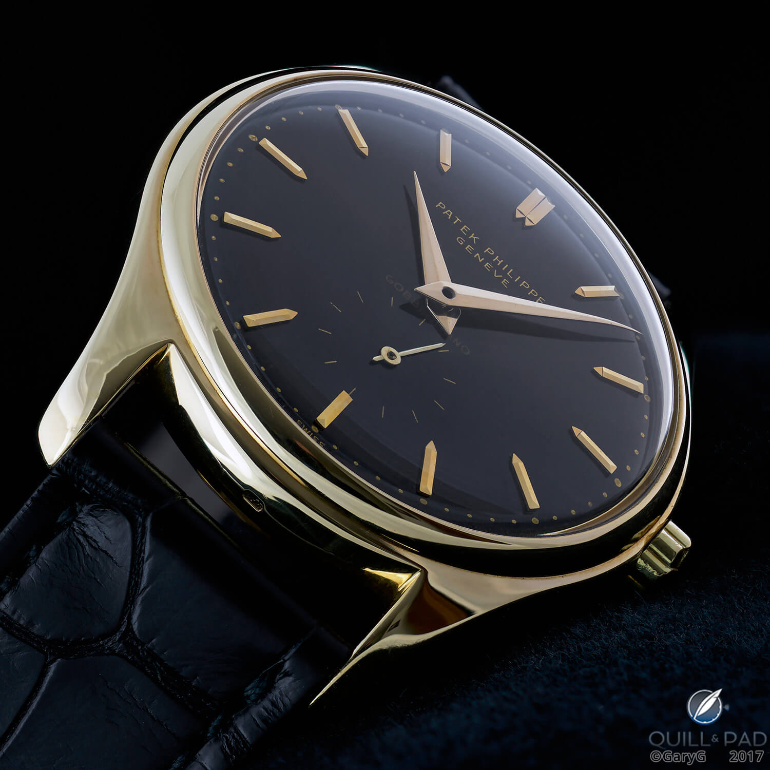 Striking colors: Patek Philippe Ref. 2526 in yellow gold with black enamel dial