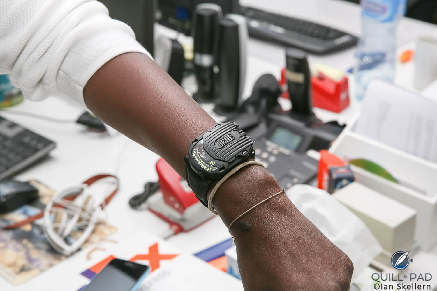 Urwerk UR-105 CT Streamliner wristshot