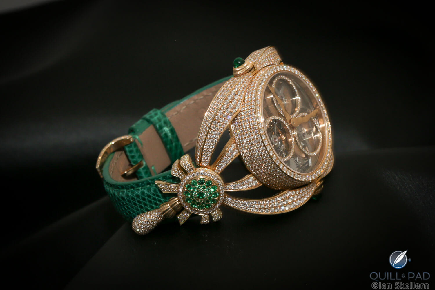 Giberg Niura Flying Tourbillon in red gold set with diamonds