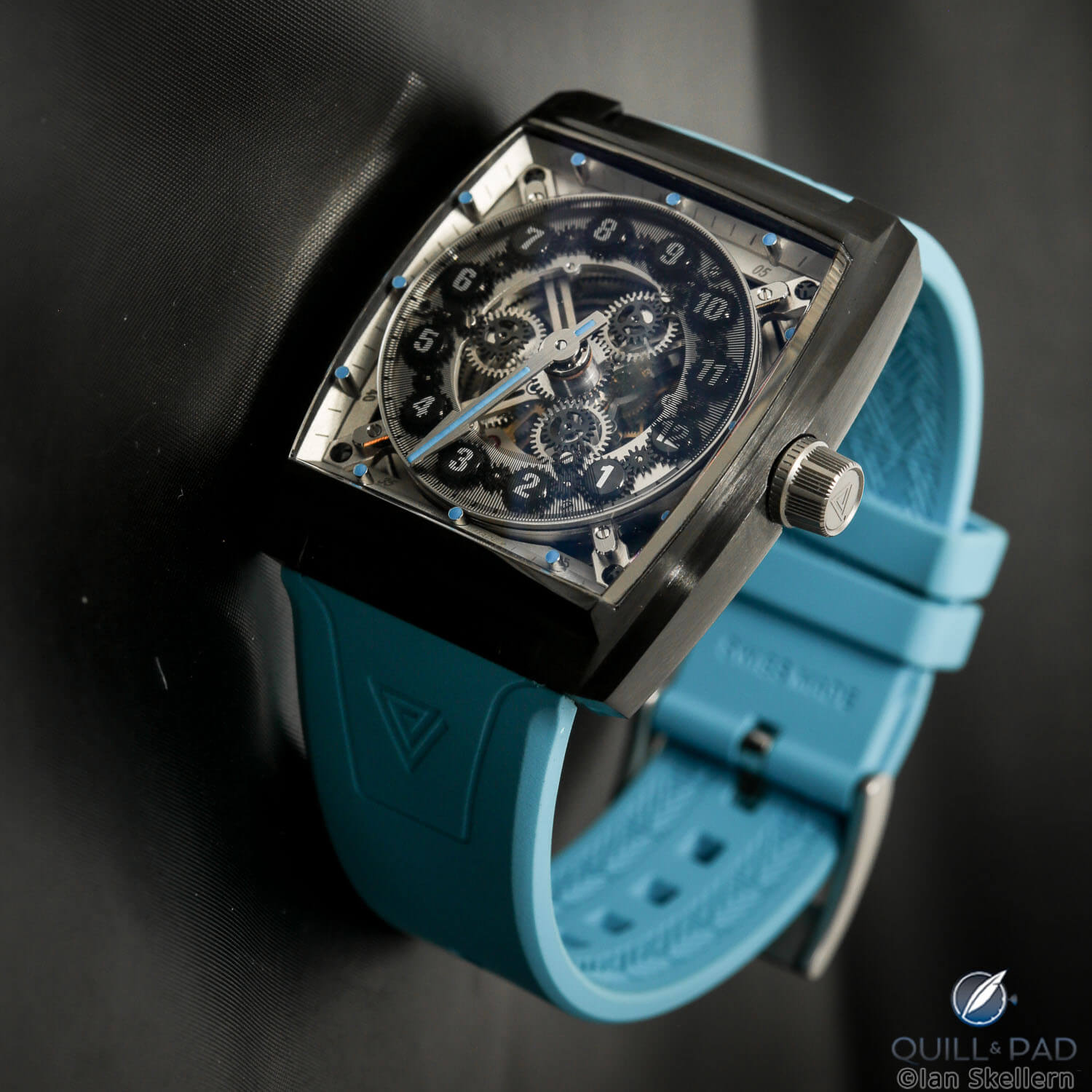 Vault V1+ in blue