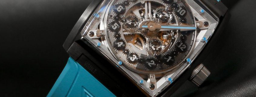 Vault V1+ in blue