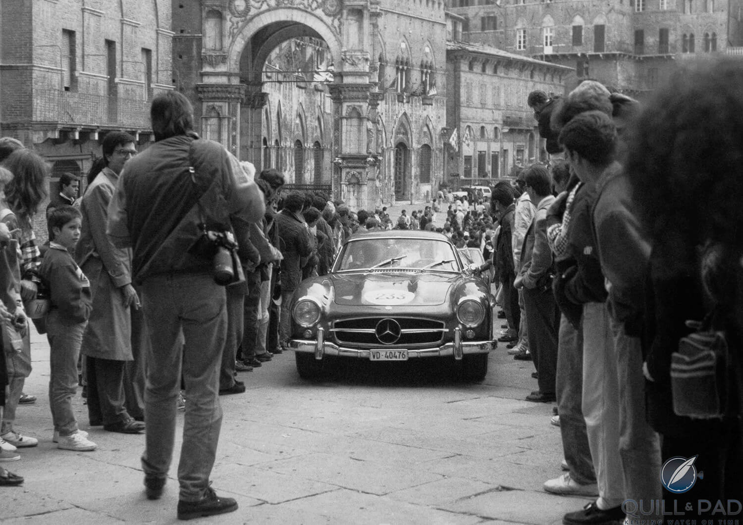Mille Miglia arriving in Brescia in 1988