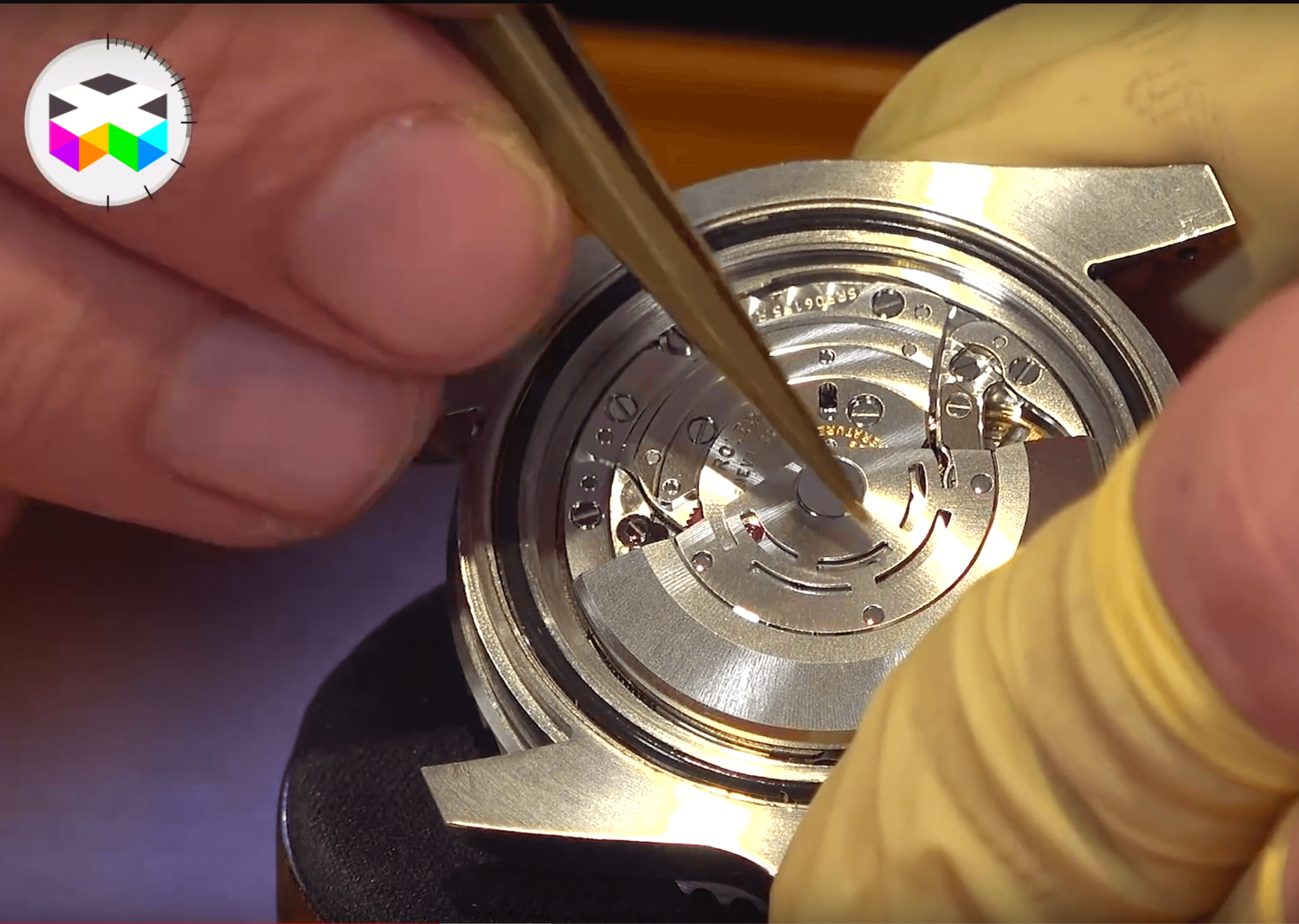 Ever wondered what the inside of a Rolex Submariner looks like, then (sensibly) thought better of it? Well wonder no more. The Watches TV has teamed up with The Naked Watchmaker, Peter Speake-Marin, to take a modern Rolex Submariner completely apart – diving right into this famous diver’s watch.