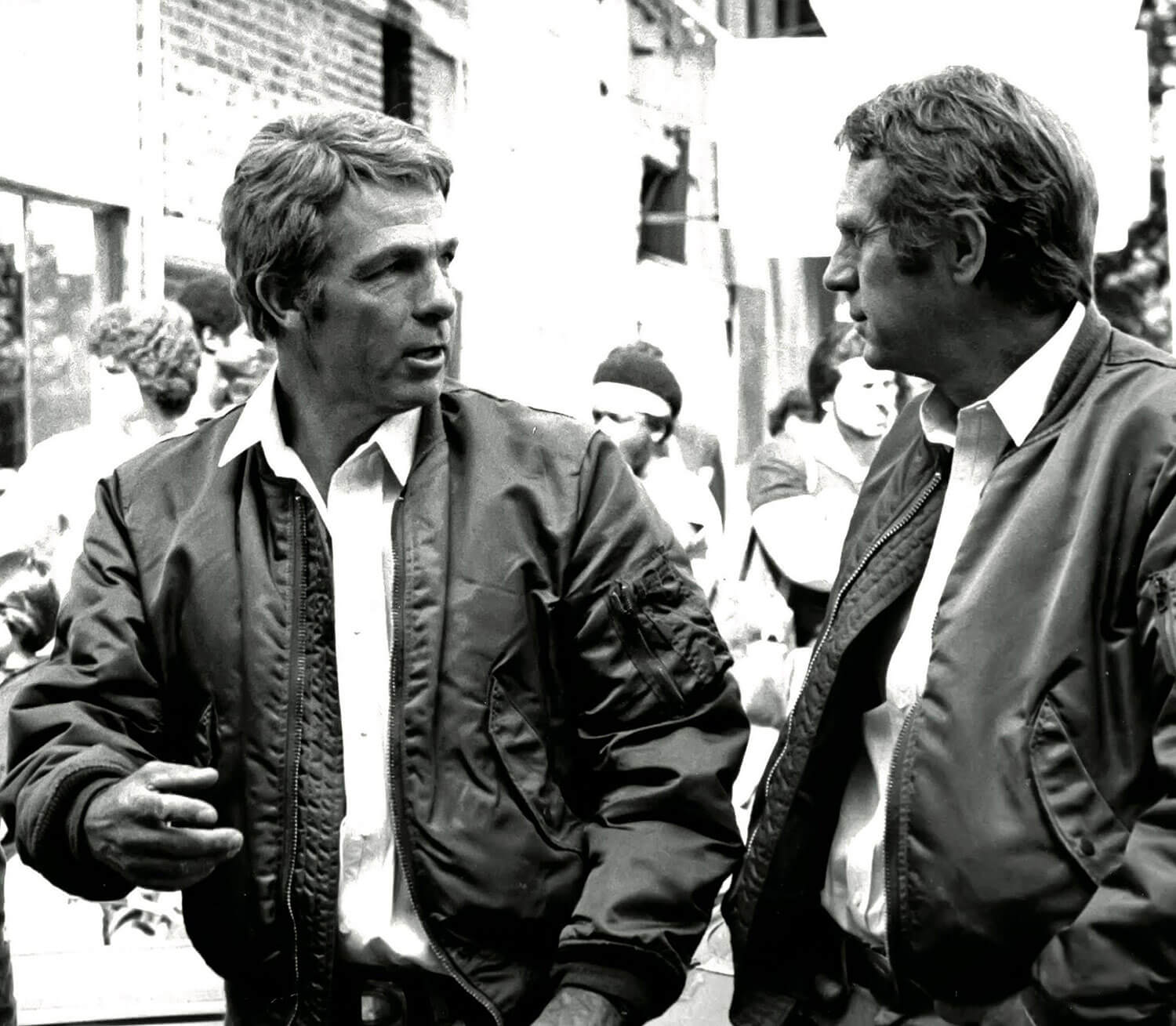 Loren Janes with Steve McQueen on the set of ‘The Hunter’ (photo courtesy Barbara Minty McQueen)