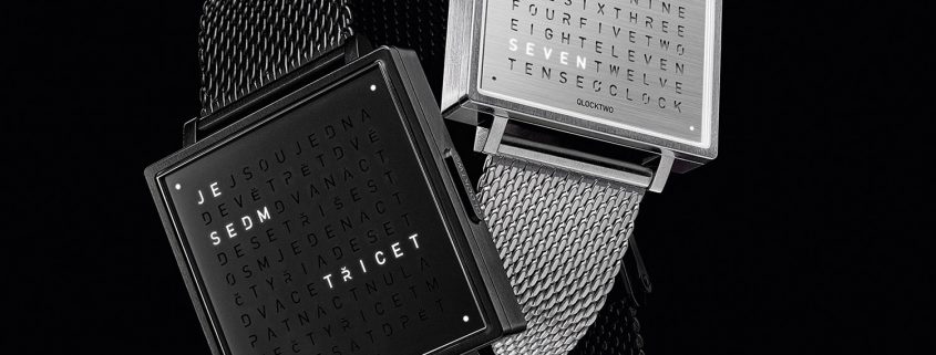 Qlocktwo W39 in black and steel