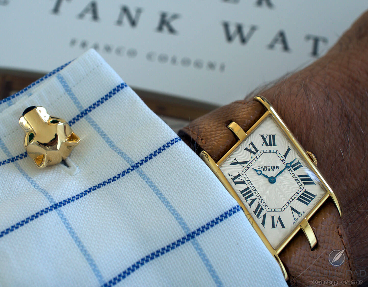 Cartier Panthère cufflinks in gold