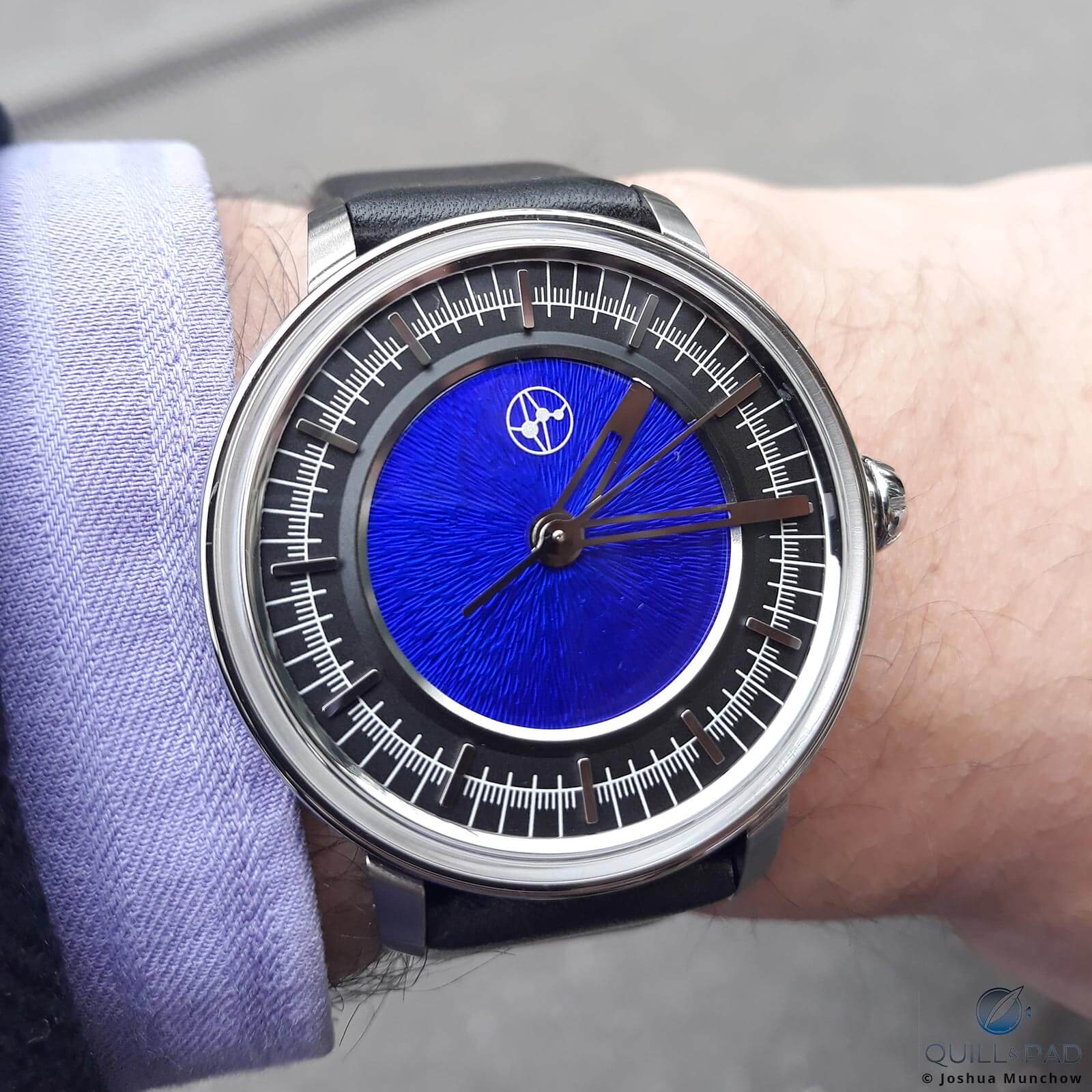 Blue enamel Lundis Bleus Ref. 1110 on the wrist